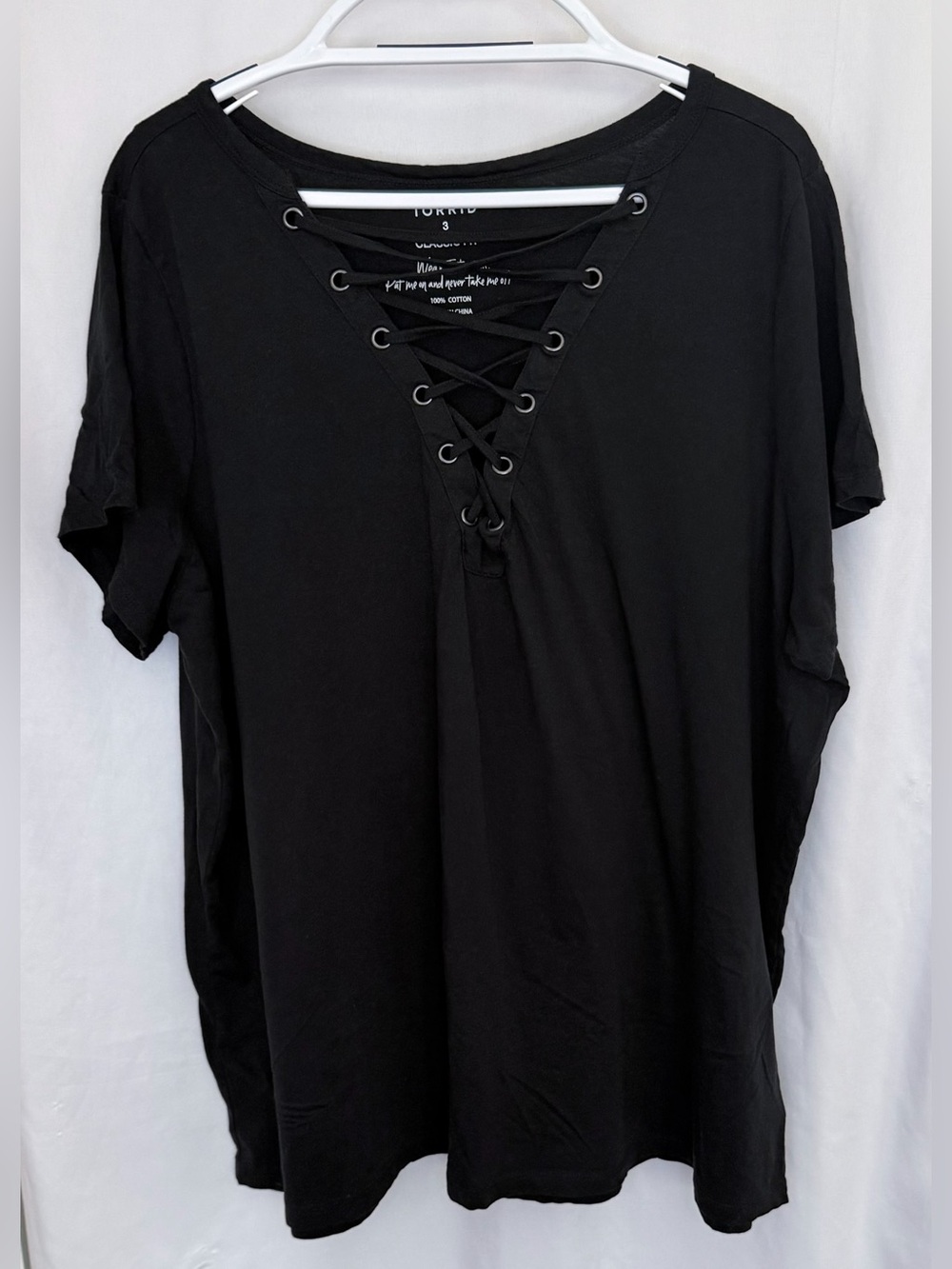 torrid Black Lace-Up V-Neck Short Sleeve Tee Size 3